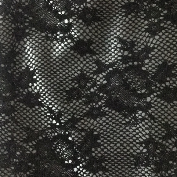 Lace skirt - Picture 3 of 4